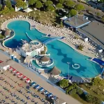 Marina Aparthotel