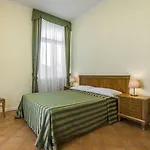 Marina Apartahotel