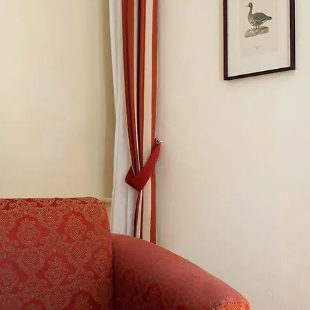 Marina Aparthotel 4*