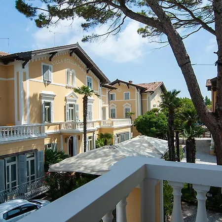 Ξενοδοχείο με διαμερίσματα Marina 4*