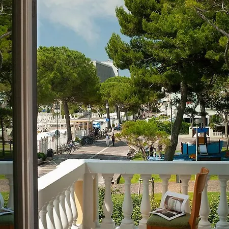 Ξενοδοχείο με διαμερίσματα Marina