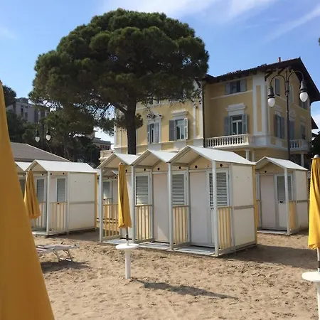 Marina 4* Grado