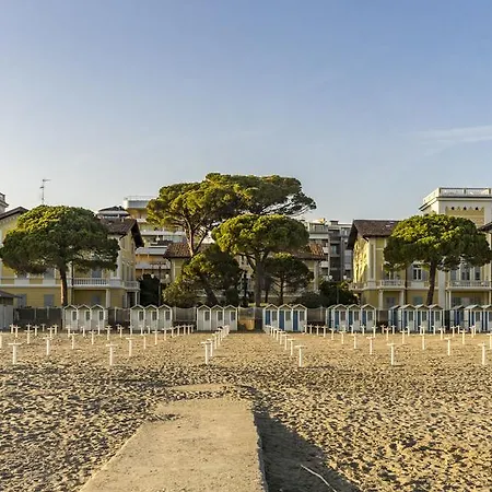 Marina Hotel apartamentowy 4*